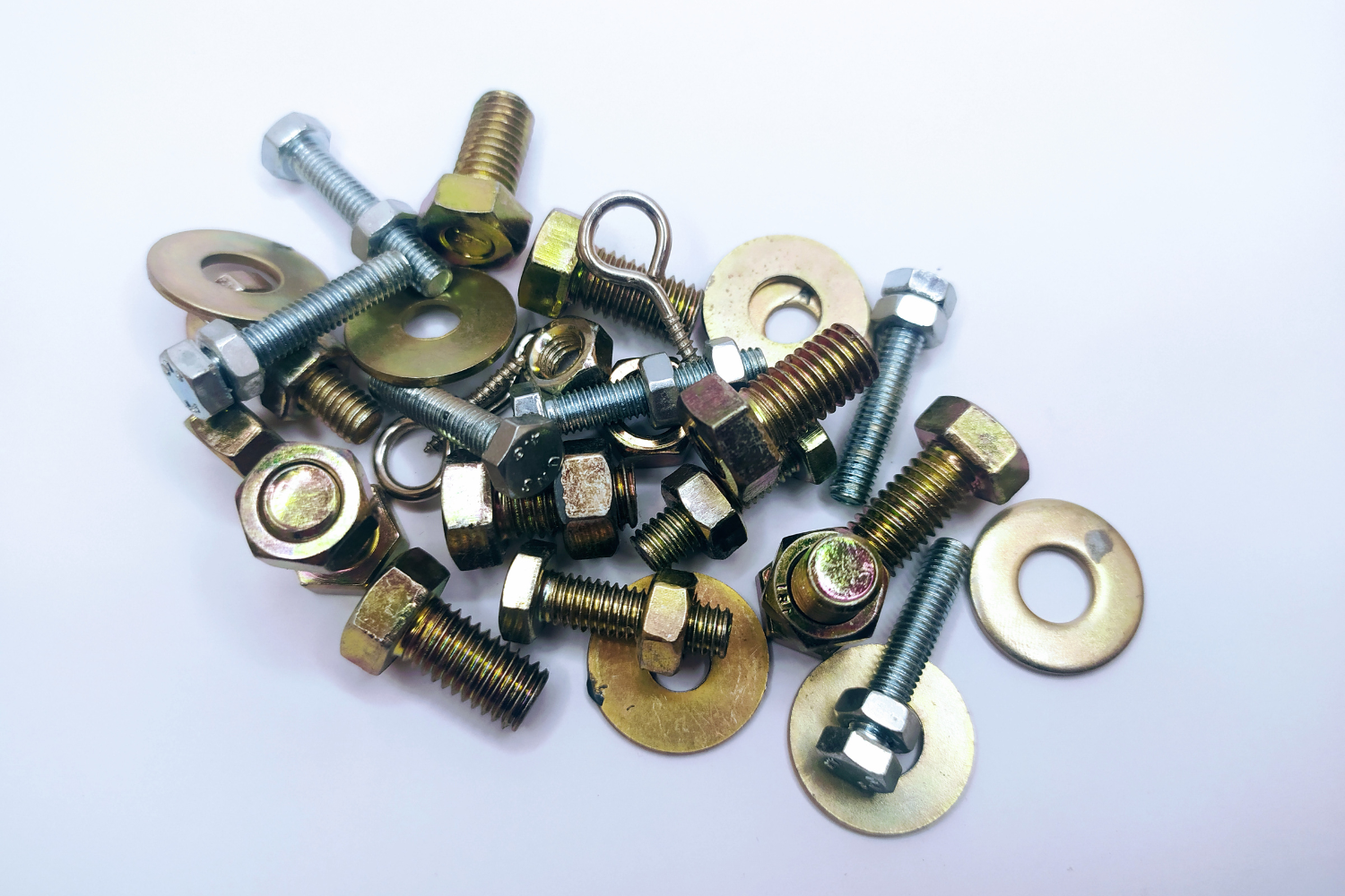 Manace Nuts and Bolts: Versatile Fastening Solutions for Heavy-Duty Applications